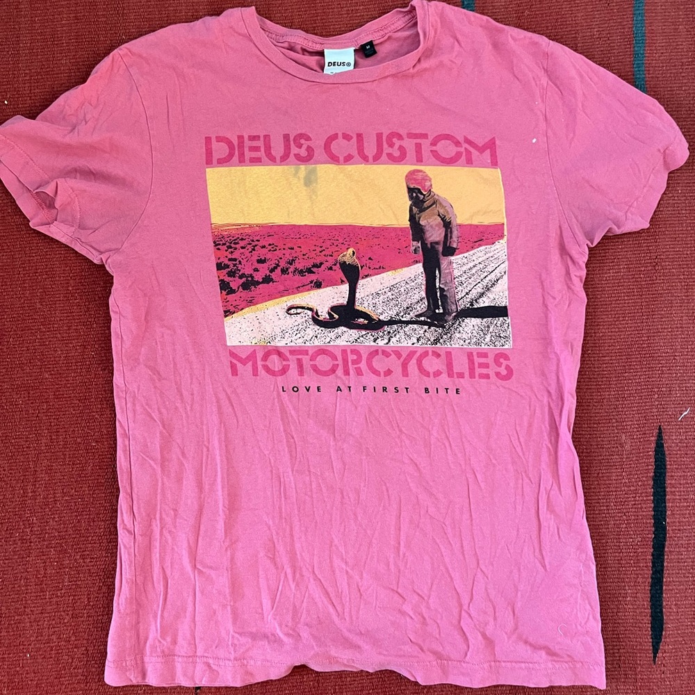 Deus Ex Machina Medium Pink T Shirt